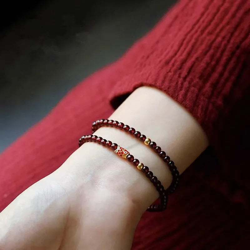 Women's retro wine red garnet bracelet with glass beads, single or double circle, handmade New Chinese style