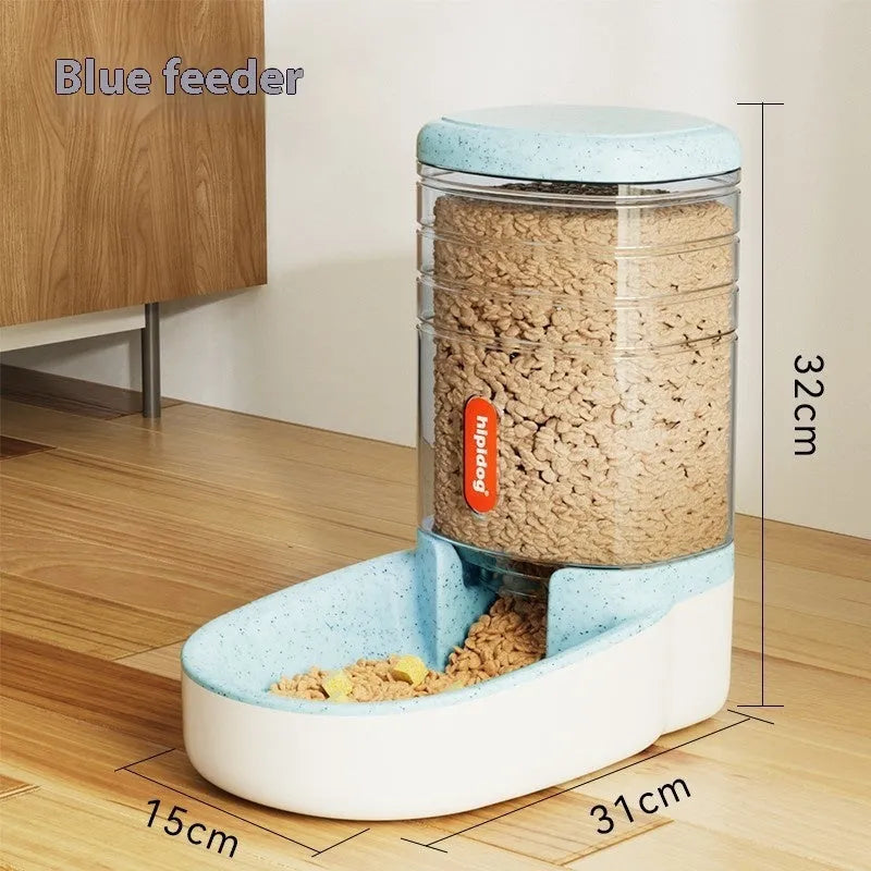 Second-generation 3.8L automatic pet drinker in blue, grey, pink or green colours for dogs and cats