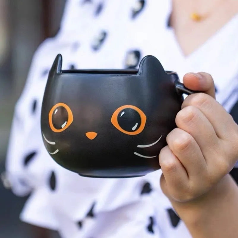 Black ceramic cat-shaped mug with covered spoon lid, 355ml capacity