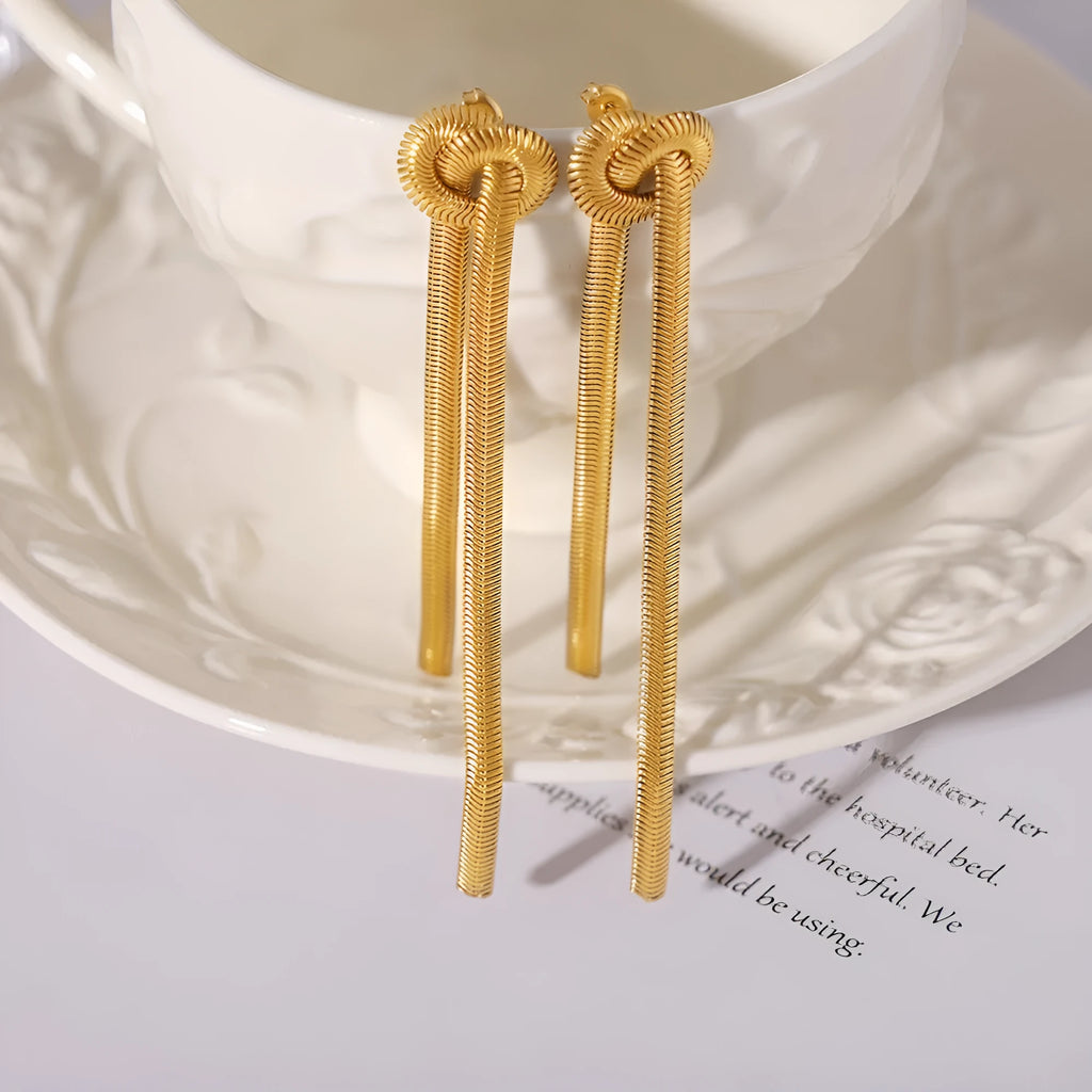 Gold electroplated titanium steel necklace with knotted tassel pendant and matching earrings set for women