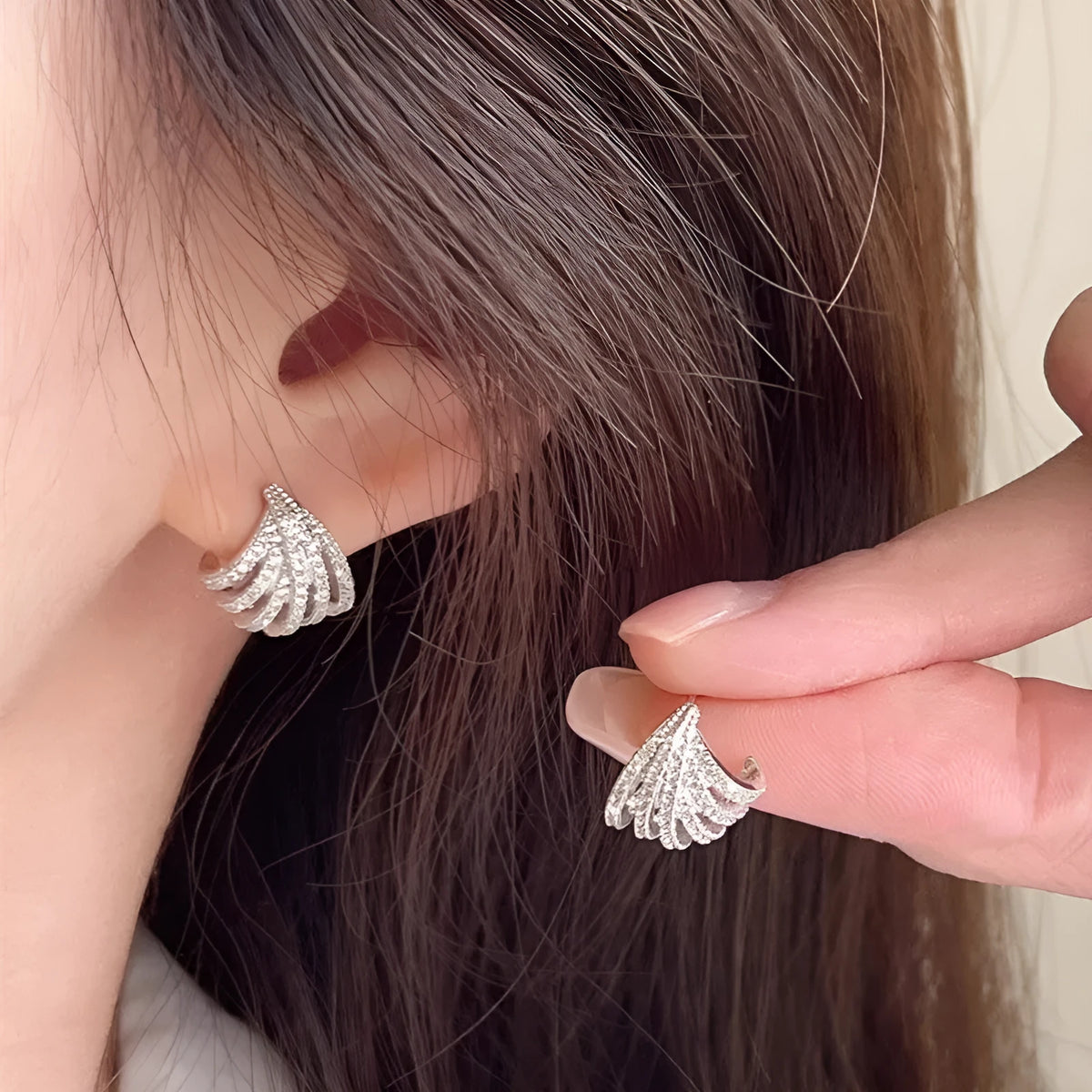 Geometric line design earrings for women in electroplated platinum colour