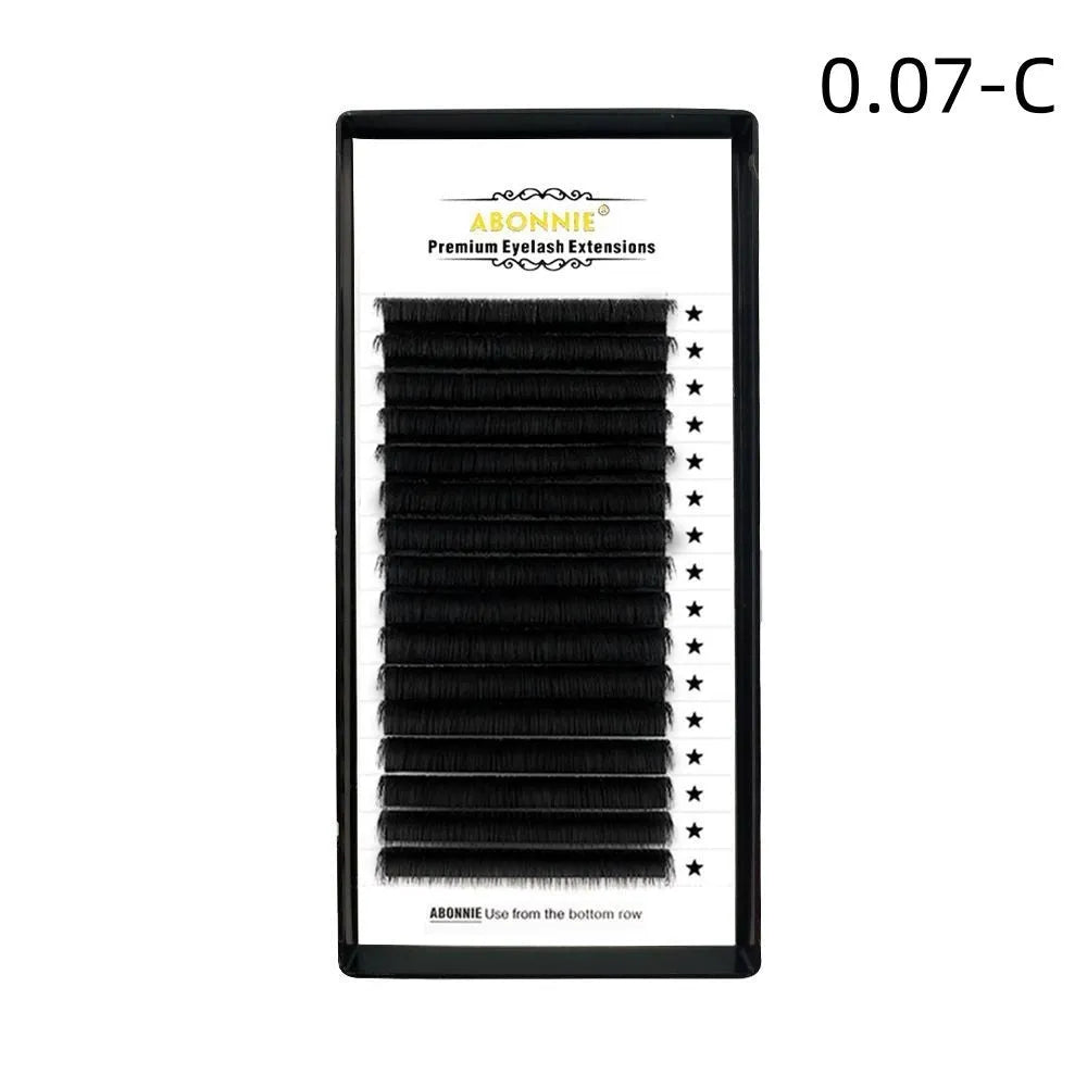 16-row dense false eyelashes with mink hair construction showing length variations from 8mm to 18mm