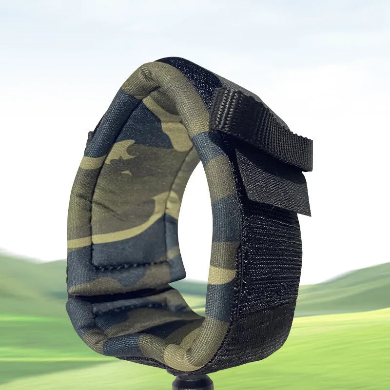 Surfboard hand holding rope made from high-strength pulp, showing its elasticity and attachment to a board.
