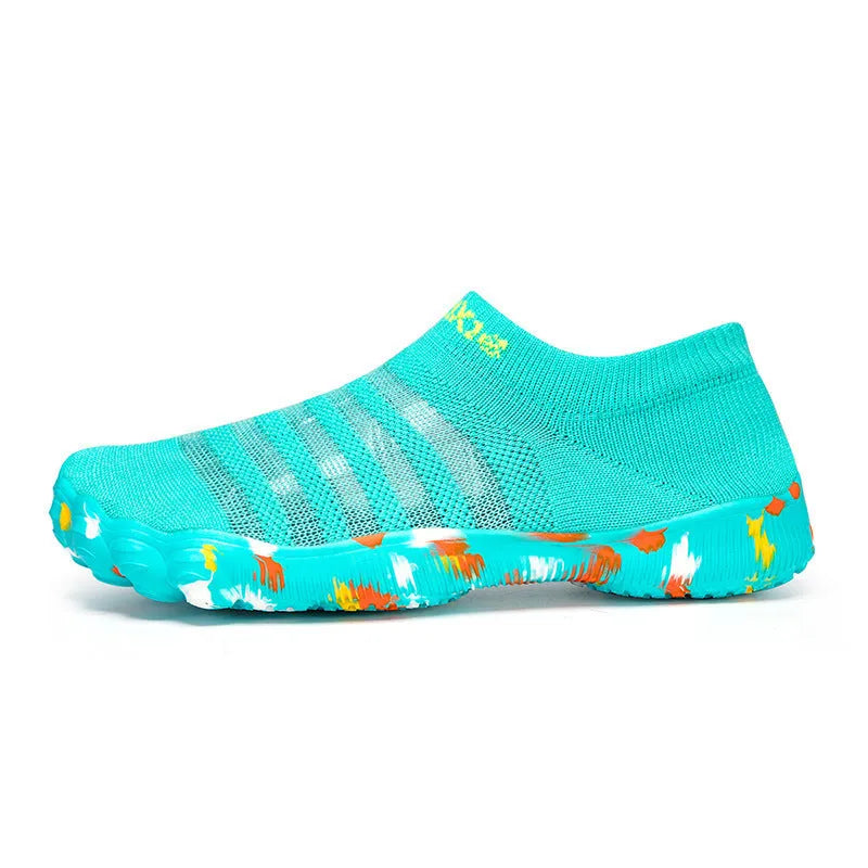 Men's lace-up water shoes in camouflage colour with Flyknit upper and rubber sole.