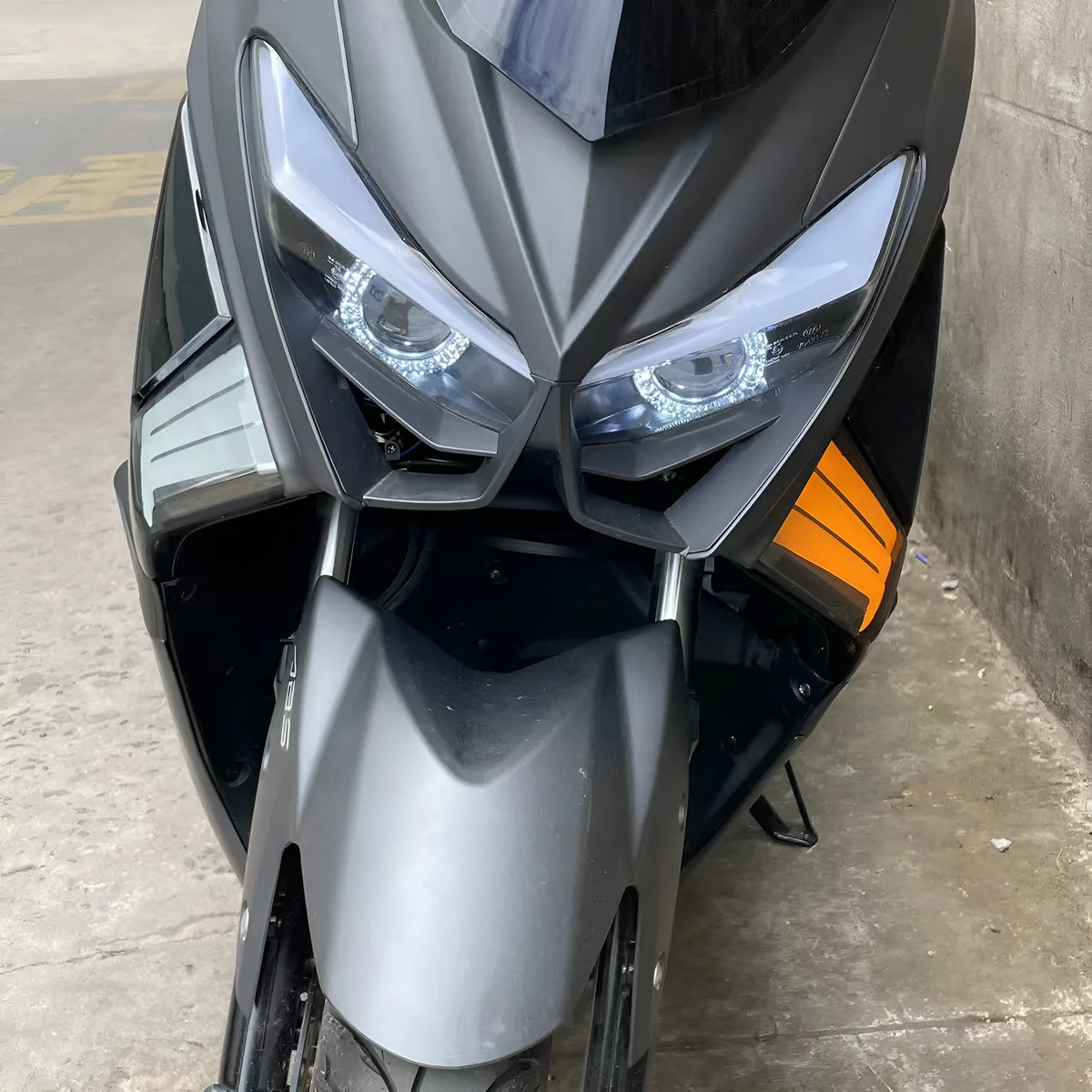 Two yellow LED motorcycle turn signal lamps for Tianying TS150 retrofitting