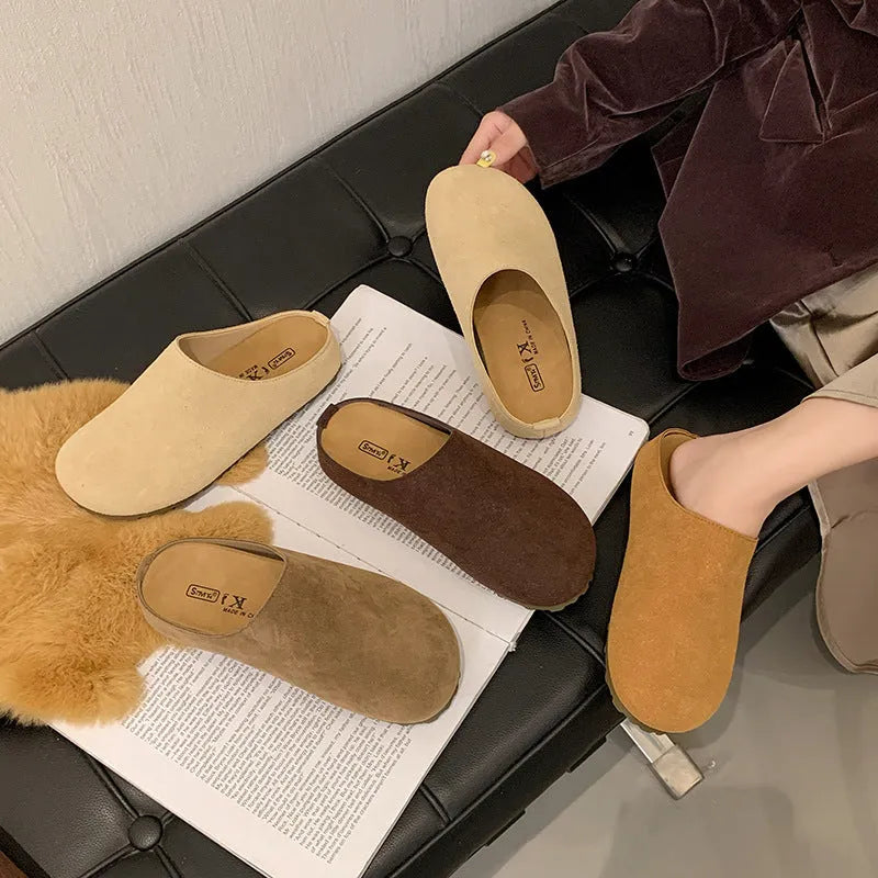 Korean style square-toe outdoor slippers in microfiber with slip-on design