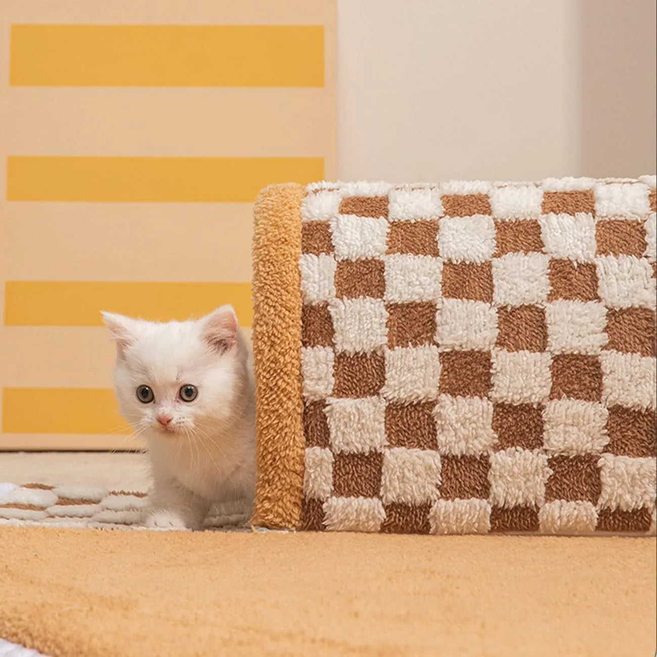 Fan-shaped plush pet bed with integrated tunnel in yellow, showing soft fabric and anti-slip base.