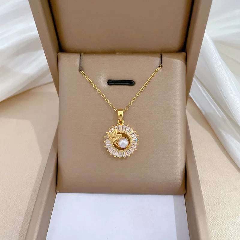 Women's titanium steel geometric jewellery set with copper pendant necklace and gold-plated earrings