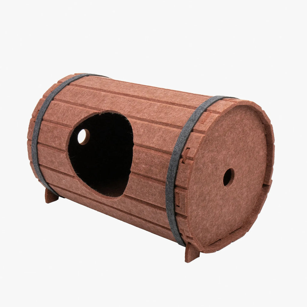 Assembled wine barrel shaped pet bed made from polyester fibre felt for cats