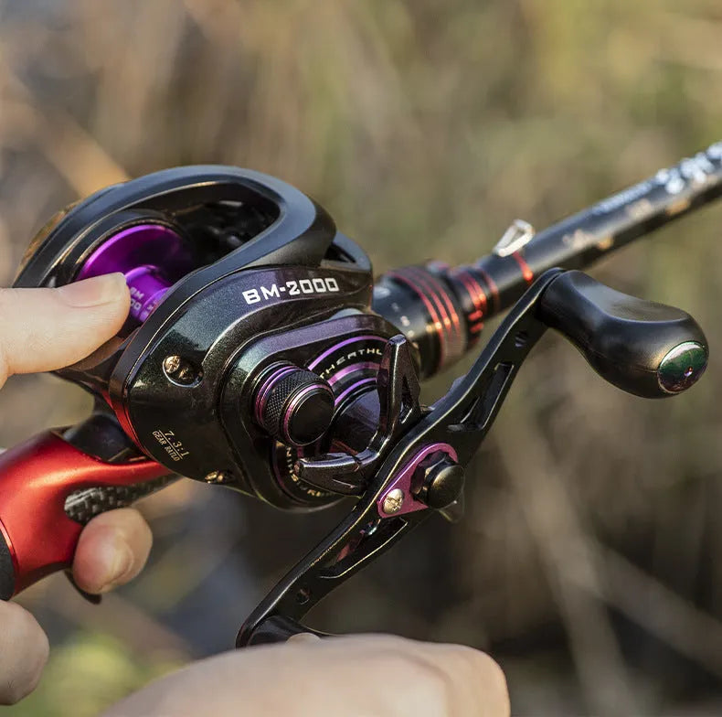 BM2000 fishing wheel with magnetic brake system and water drop design in left and right-hand retrieve versions