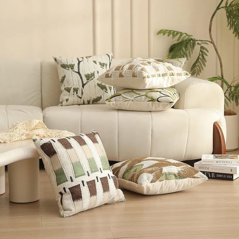 Yarn-dyed Jacquard cushion cover with detailed floral pattern in a 45x45cm square size.