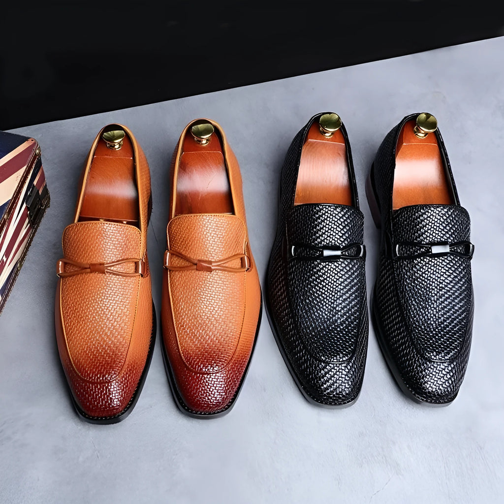 Men's leather business shoes in yellow or black, sizes 38-48, with microfibre upper and pointed toe.