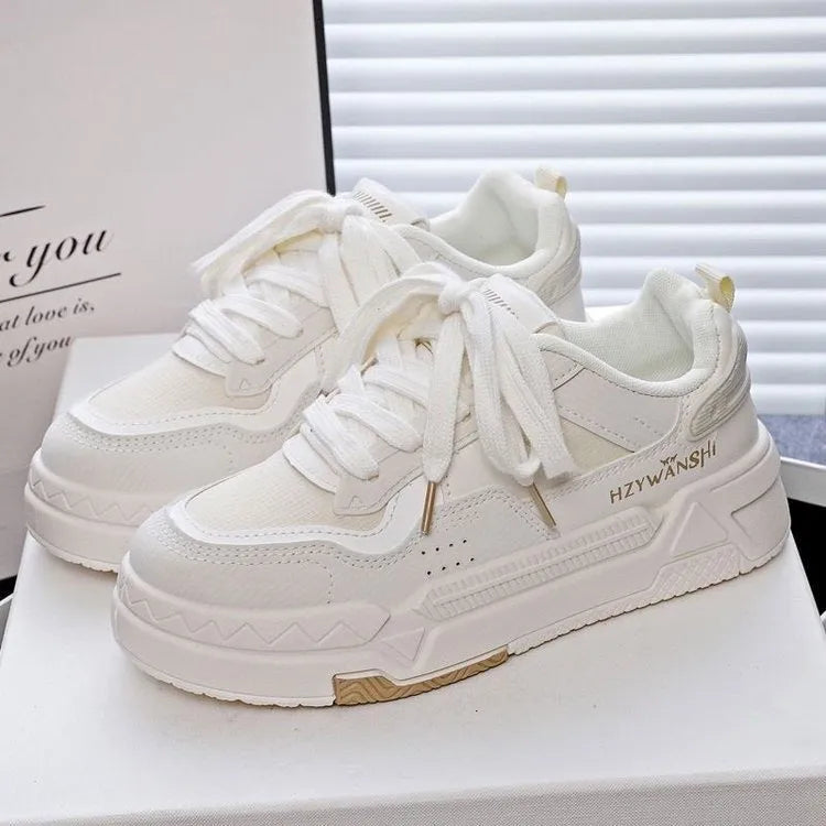 Children's platform shoes with cross shoulder straps, lace-up front, thick rubber soles in beige, red or green colours