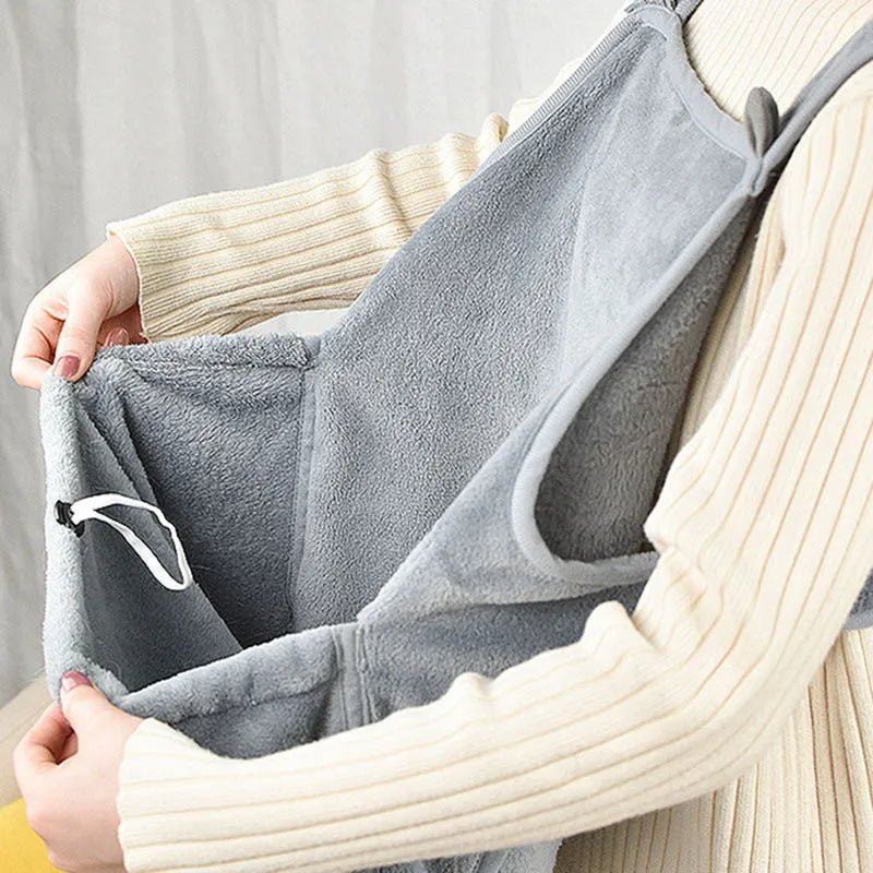 Grey Arctic velvet pet apron with non-stick anti-grab design for cats and small dogs 1-7kg