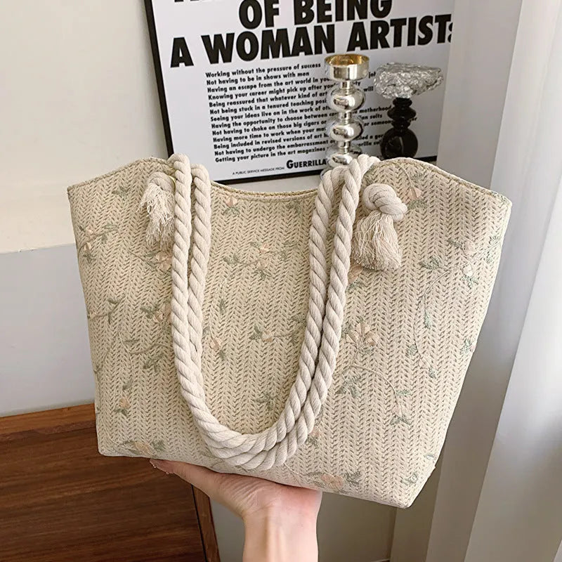 Large straw shoulder bag with woven lace, flap closure, single strap, white or khaki, PU lining