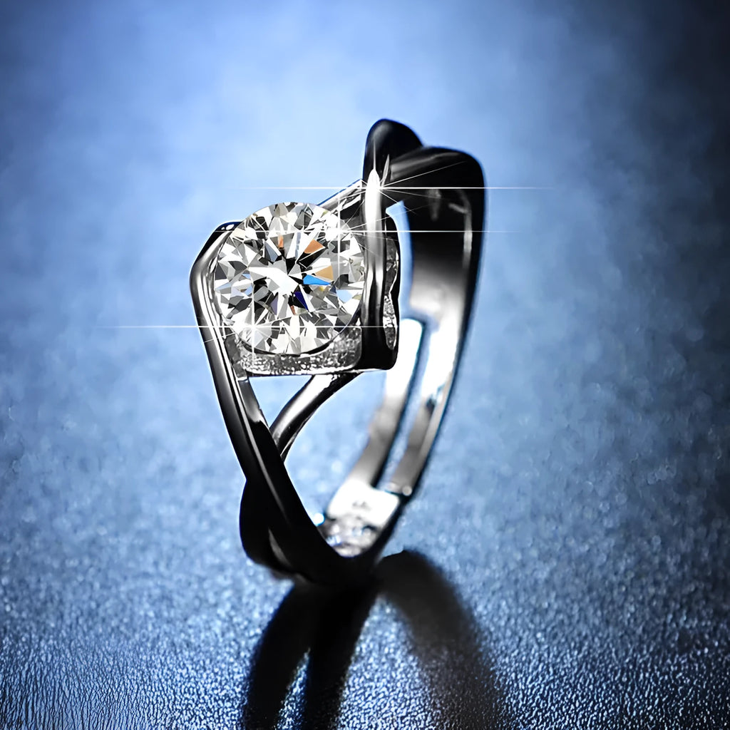 Moissanite Angel Kiss heart-shaped ring in white gold colour with adjustable opening, 1 carat or 50 points option