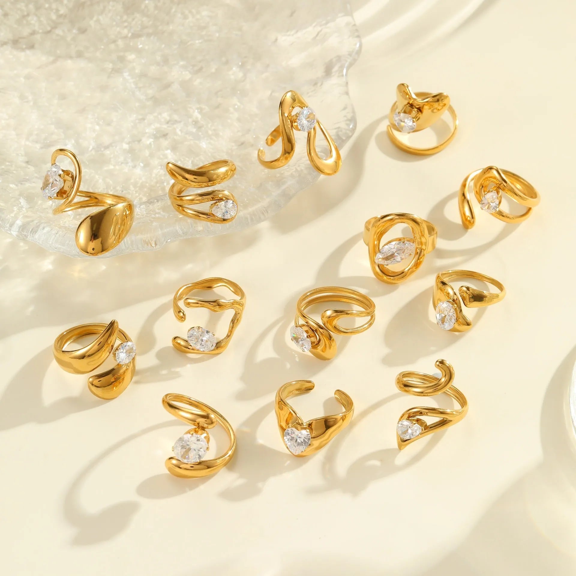 Geometric open-mouth adjustable zircon ring for women in stainless steel.