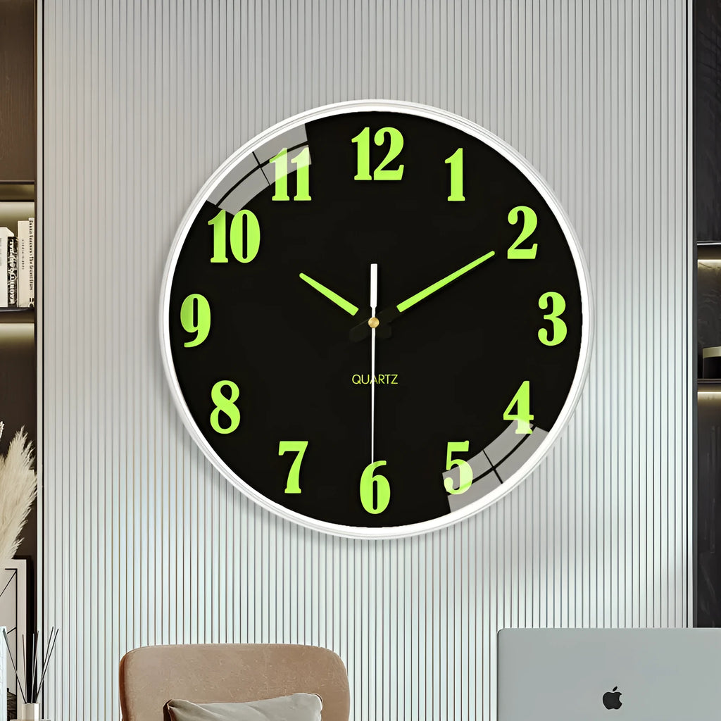 Modern 8-inch luminous wall clock with 20cm diameter and plastic case.