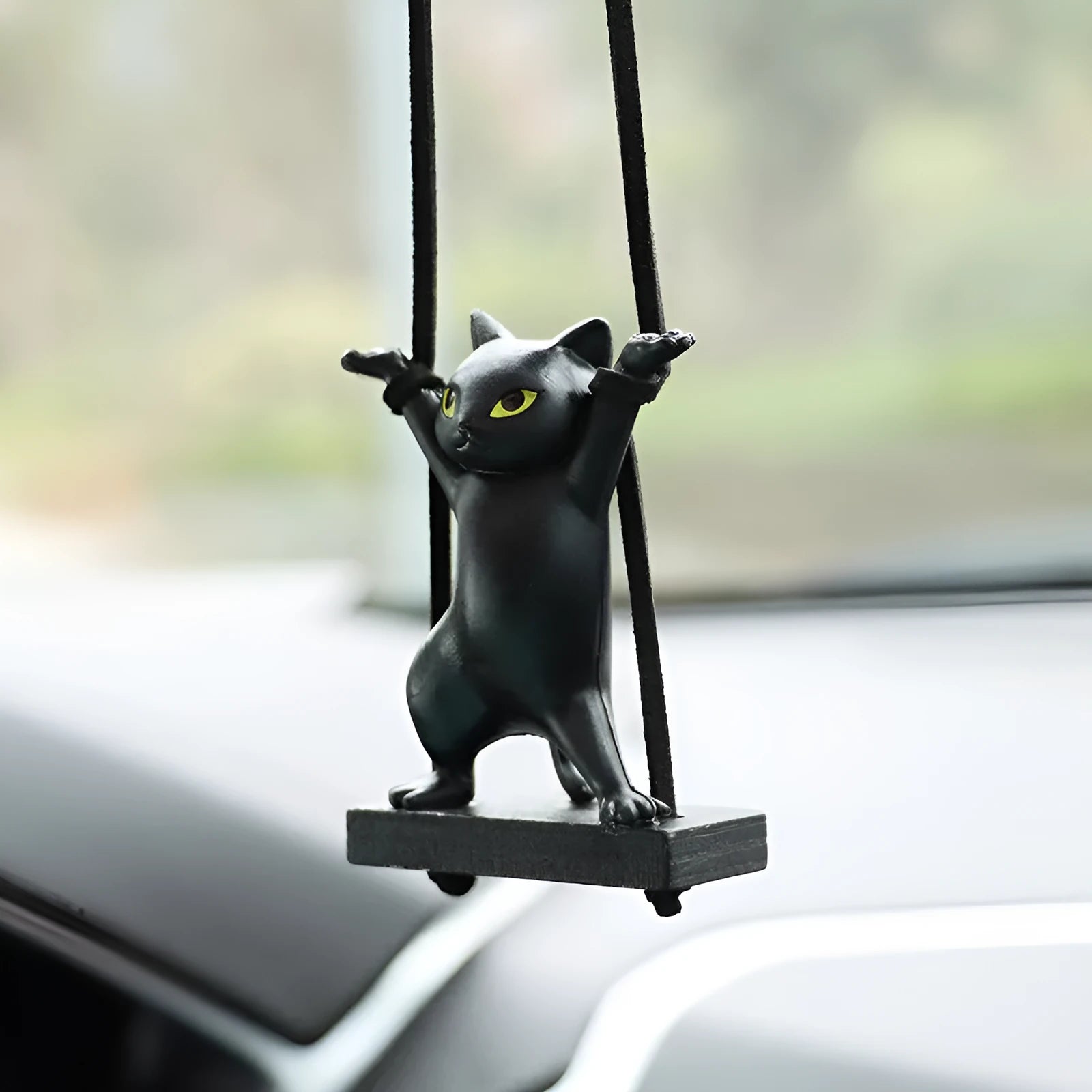 Resin cartoon cat pendant on a 25cm rope for car rear-view mirror decoration.