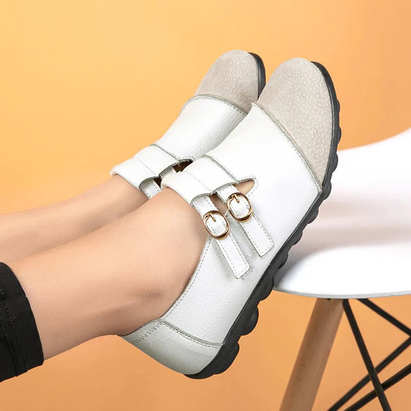 Casual flat shoes with velcro fastening and round toe in cow split leather with beef tendon soles