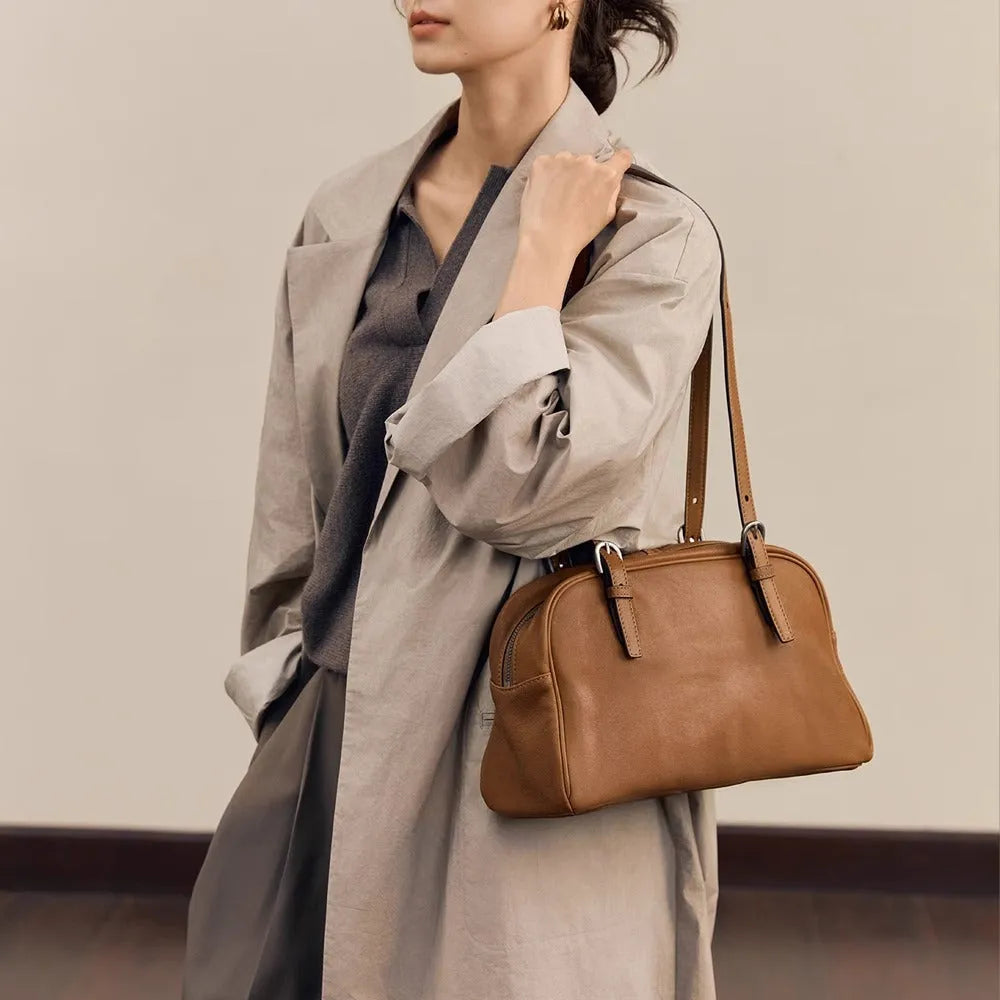 Women's retro genuine leather shoulder bag with horizontal square shape and double shoulder straps