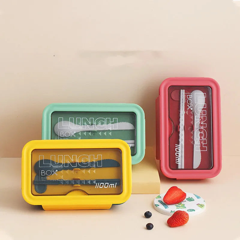 Nordic-style bento box with four compartments in plastic construction