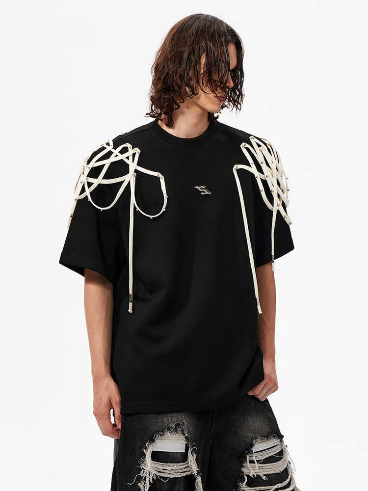 Black loose fit T-shirt with rivet ribbon padded shoulders, short sleeves, round neck