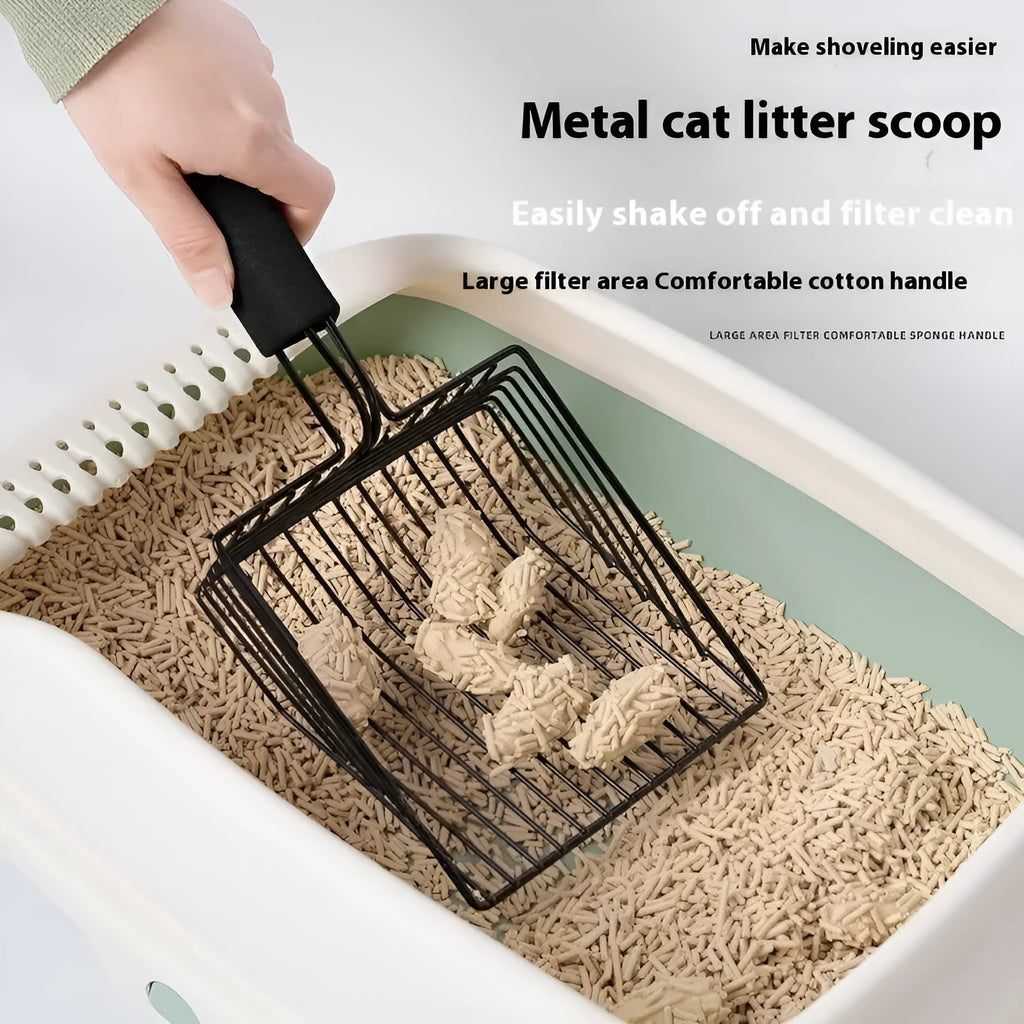 Black metal cat litter scoop with 0.8cm gap spacing between tines for sifting clumping litter