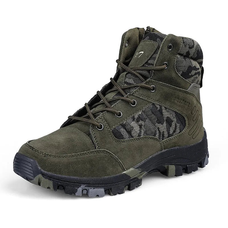Men's high-top hiking shoes in black camouflage with artificial PU upper and metal hardware.