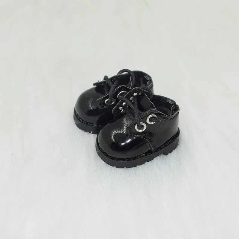 17CM scale doll replacement shoes in PU material showing multiple style options including boots and leather shoes.