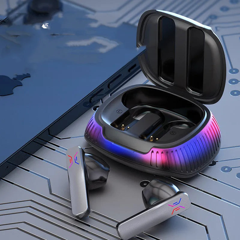 Hall Flashing wireless in-ear gaming headset in black or white with Type-C charging cable