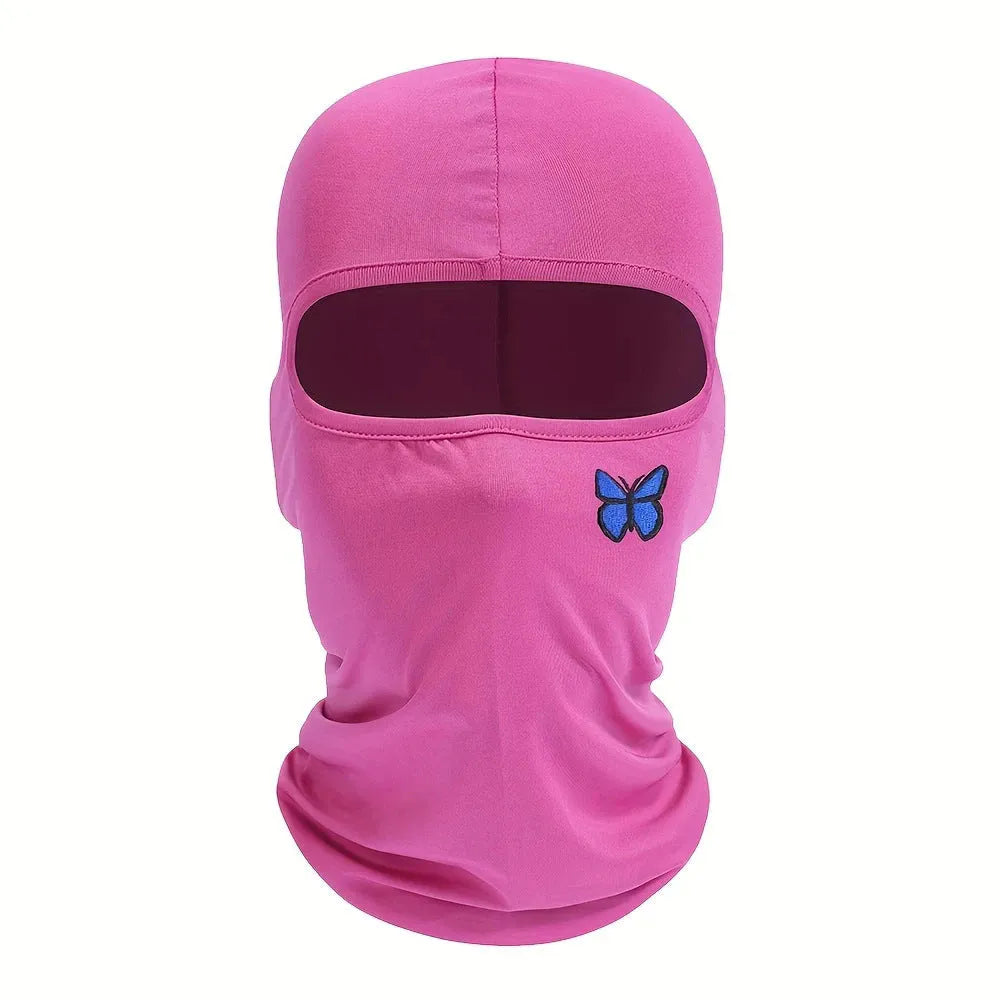 Breathable polyester sleeve cap with no-roof crown, butterfly element, available in eight colours.