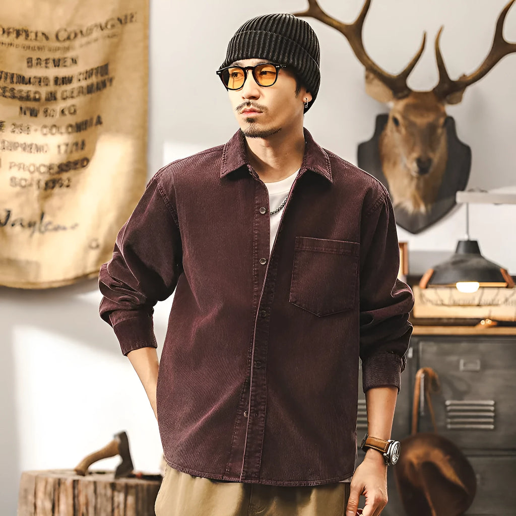 Men's retro corduroy shirt jacket in red or black with loose fit and long sleeves