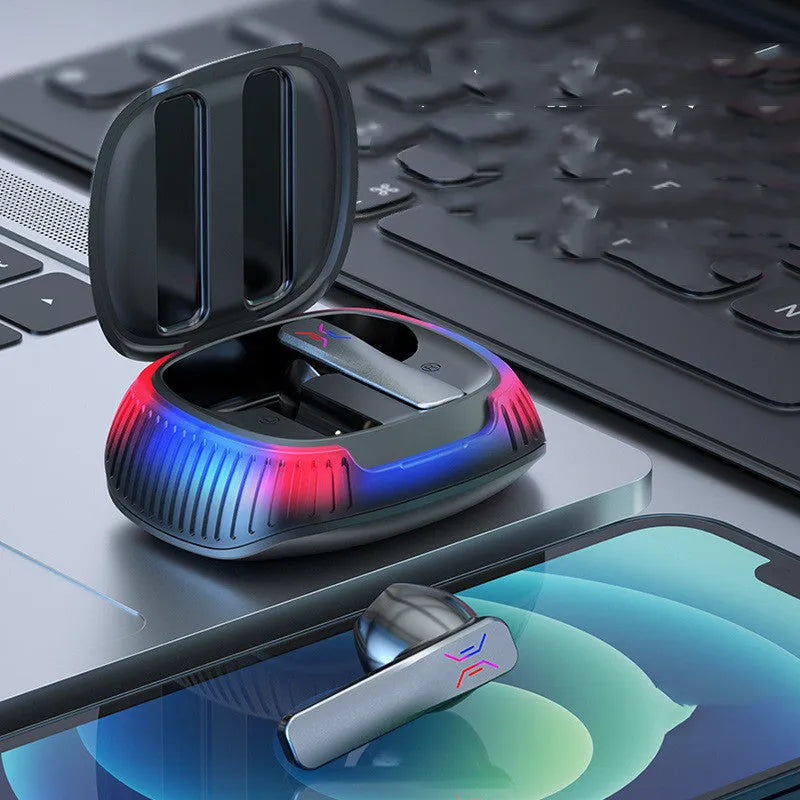 Hall Flashing wireless in-ear gaming headset in black or white with Type-C charging cable