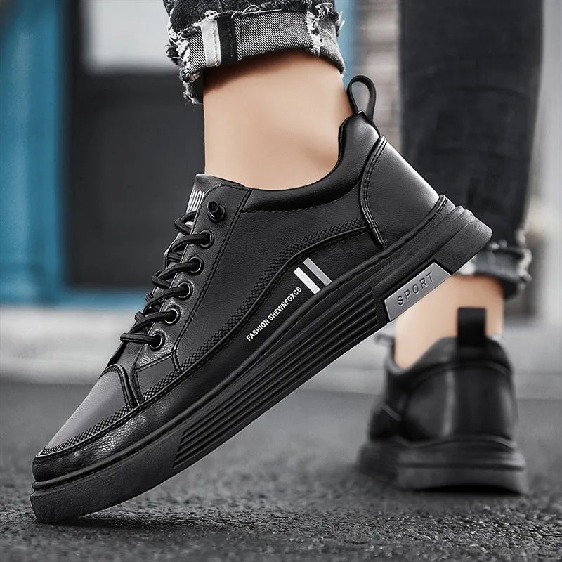 Men's low-top white skate shoes with elastic band and rubber sole