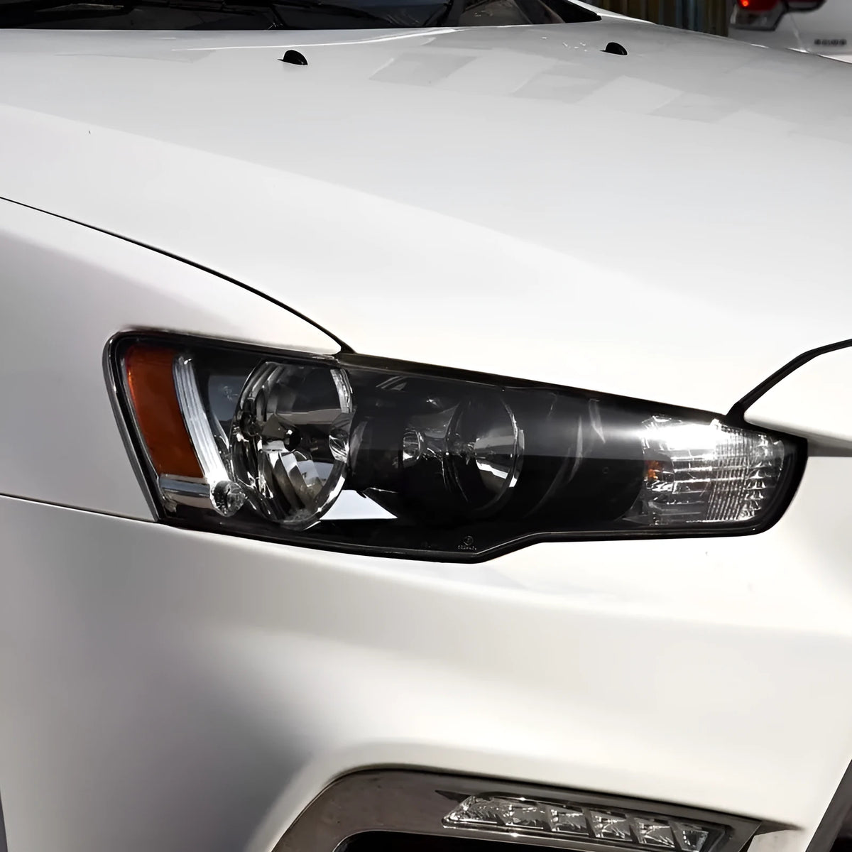 Transparent plastic headlight housing cover measuring 50x30x20mm for vehicle lamp replacement