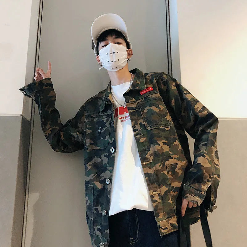 Men's camouflage denim jacket in cotton with sizes M to 5XL and measured shoulder, chest and sleeve lengths