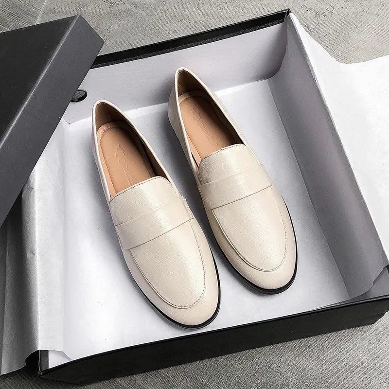Women's oxford shoes, low heel 1-3CM, plain design, black colour, rubber sole